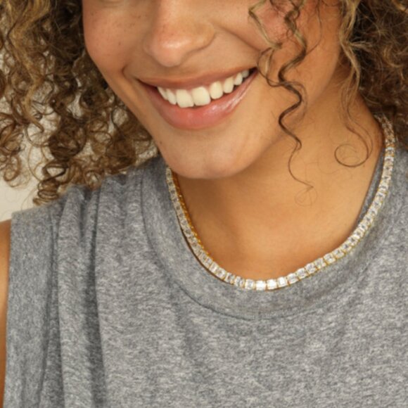 Melinda Maria The Queen's Tennis Necklace Diamondettes Gold 16" - Picture 2 of 4